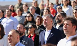 Bucalı miniklerden duygu dolu kutlama