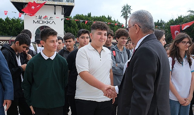 Kemer’de Cumhuriyet Bayramı kutlamaları resmi törenle başladı