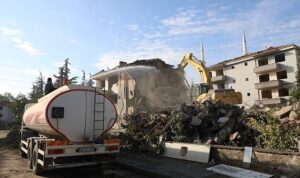 Turgutalp Kentsel Dönüşümde 2. Ve 3. Etap Yıkımları Başladı