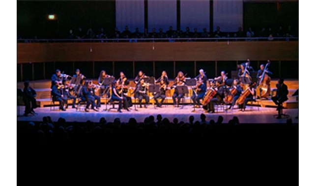 İzmir’de Ata’ya özlem notalarla yankılandı