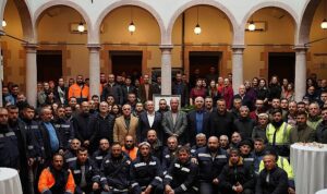 Ayvalık Belediye Başkanı Mesut Ergin yılın son gününde belediye çalışanlarıyla bir araya geldi.