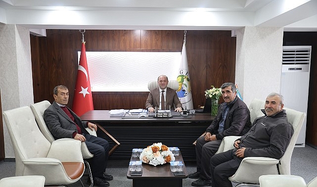 Halk Günü’ne Yoğun İlgi: Başkan Yıldız Vatandaşlarla Tek Tek İlgilendi