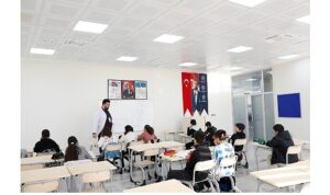 Başkan Çerçioğlu’nun Destekleriyle Her Yaştan Vatandaş İngilizce Öğreniyor