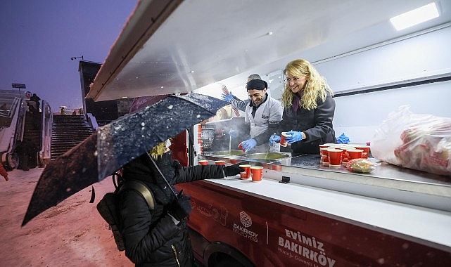 Başkan Ovalıoğlu’ndan Karda Sıcak Çorba İkramı