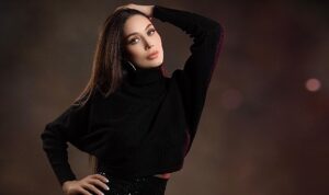 Ece Gürsel’den ‘Kalbin Yalan Akustik’ tüm dijital platformlarda yayında!