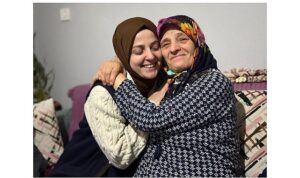 Kartepe’de Yeni Yıl, Büyüklerin Yüreğinde Karşılandı