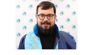 Komplo teorileri toplumun gerçekleri görmesini engelliyor!