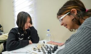 Maltepe’de çocuklara satranç kursu