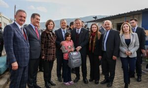 Başkan Vekili Özdemir deprem bölgesinde