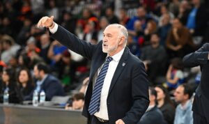 Anadolu Efes, ASVEL karşısında parkede