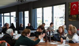 Barbaros Aile Çay Bahçesi Antalyalıların buluşma noktası olmayı sürdürüyor