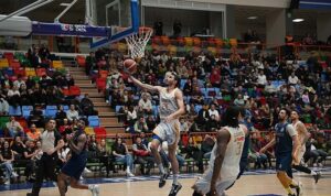 Büyükşehir’den Evinde Kritik Galibiyet