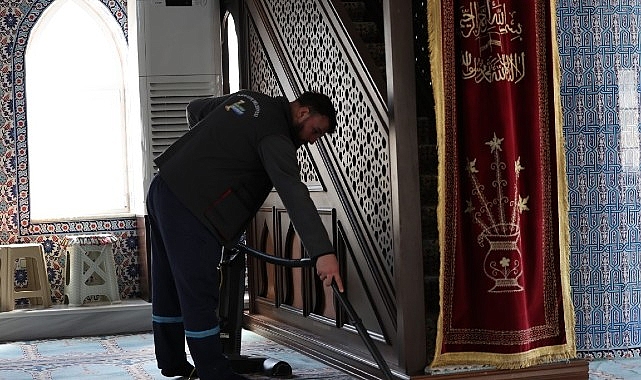 Kartepe’de Camilerde Bayram Mesaisi