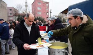 Osmangazi Belediyesi Ramazan Bereketini Sırameşeler’e Taşıdı