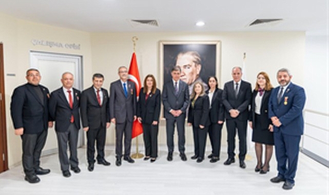 Şehit aileleri derneklerinden Başkan Tugay’a ziyaret