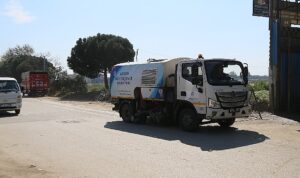 Aydın Büyükşehir Belediyesi’nden Acarlar’da çevre düzenleme ve bakım çalışması
