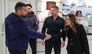 Başkan Vekili Özdemir başpehlivanları ağırladı