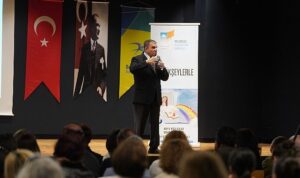 Dökmen’den Aile İçi İletişime Dair Önemli Mesajlar