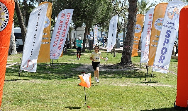 Karşıyaka’da oryantiring rüzgarı: Bayram coşkusu sporla taçlandı!