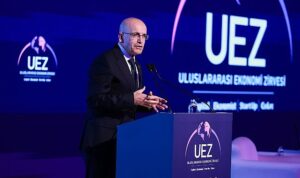 Mehmet Şimşek’ten  UEZ’de güçlü ekonomi vurgusu:     Şoklara karşı hazırlıklıyız, program çalışıyor