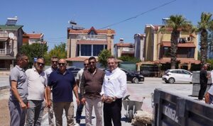 Ayvalık’ta Yol Seferberliği Sürüyor
