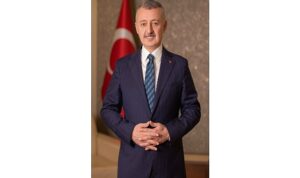 Başkan Büyükakın’dan, İzmit’in kurtuluş yıldönümü mesajı
