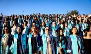 DEÜ Hemşirelik Fakültesi’nde Mezuniyet Coşkusu