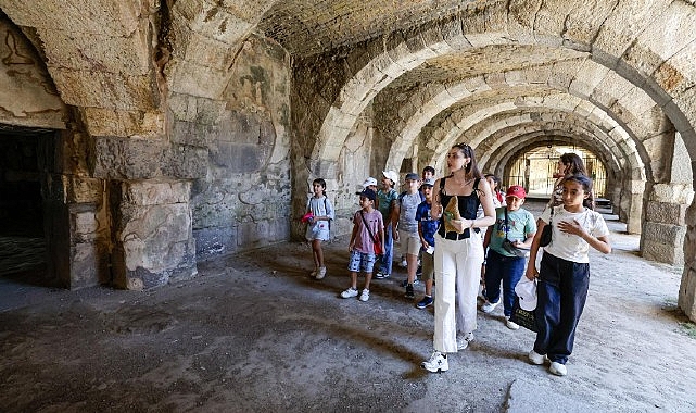 İzmir’in mirası çocuklarla geleceğe taşınıyor