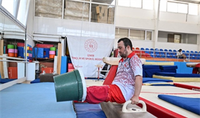 İzmirli özel sporcu Öztürk’ten tarihi başarı