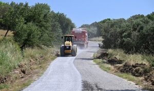 Tütenli ve İlyaslar’ı Bağlayan Yolda Asfalt Çalışmaları Başladı