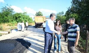 Kartepe’de Yol Seferberliği Sürüyor